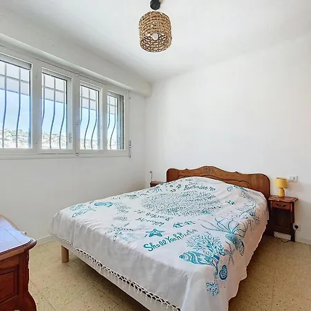 Apartment Goelette-t2-front De Golfe-Juan